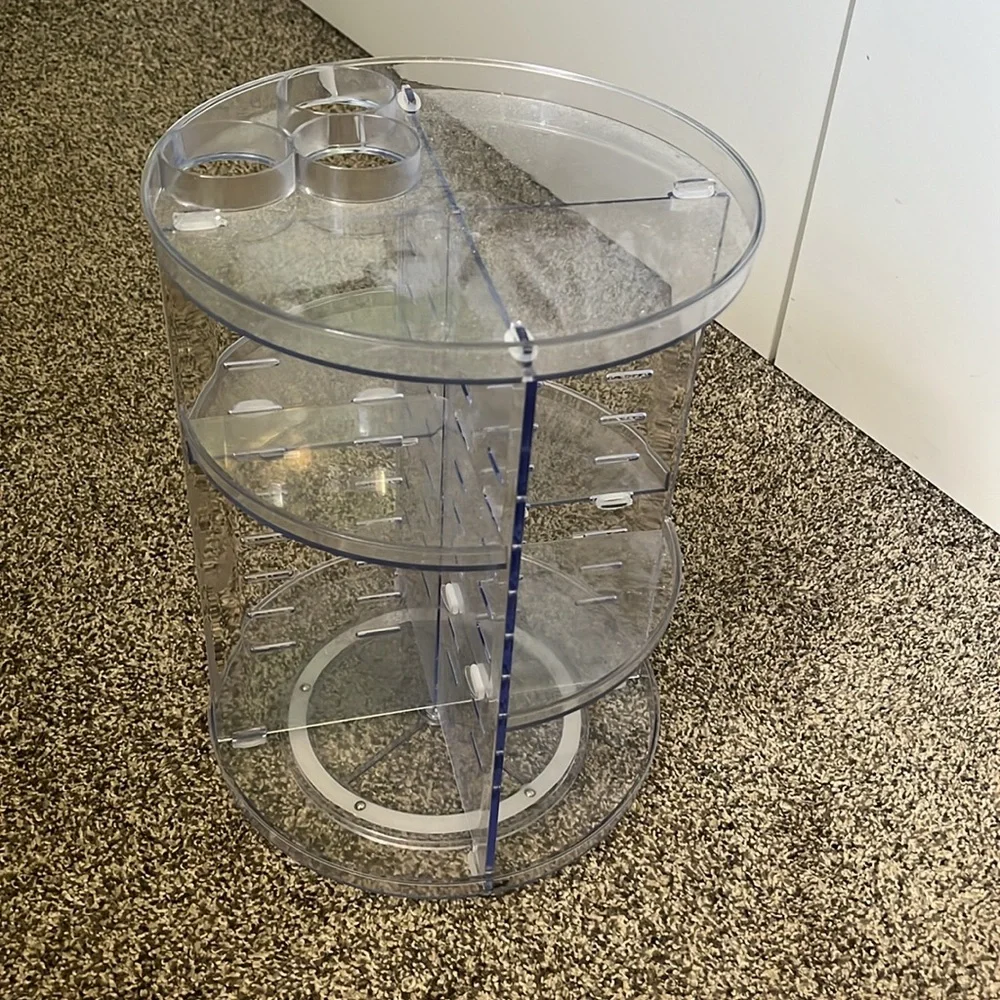 makeup organizer